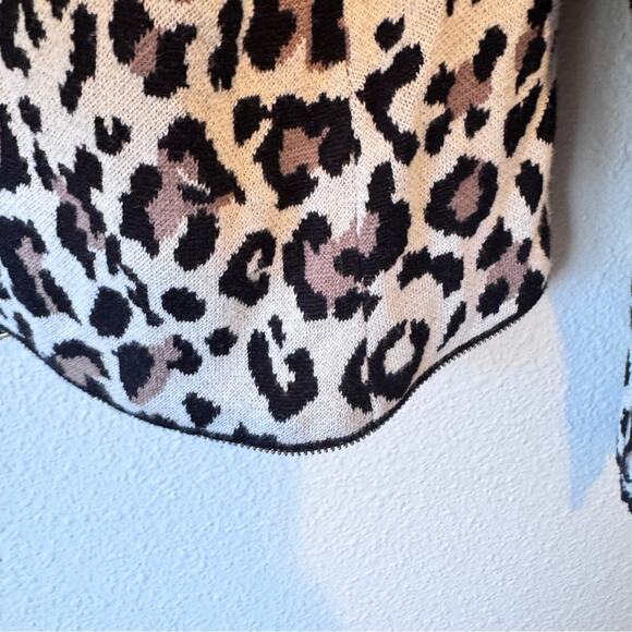 Chicos Black Tan Cheetah Cardigan Sweater Womens XL Zipper Hem Preppy Classic - Picture 4 of 8